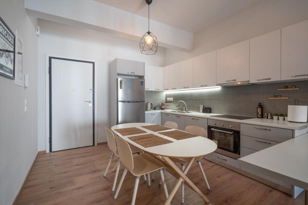 Exclusive Apartment In The Heart Of Atena Exterior foto