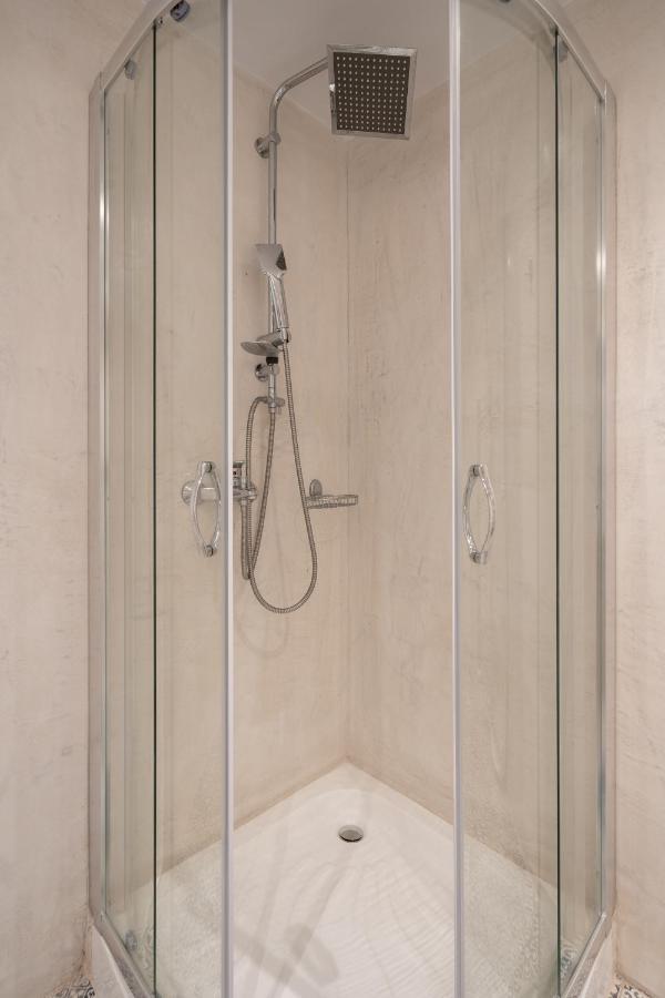 Exclusive Apartment In The Heart Of Atena Exterior foto